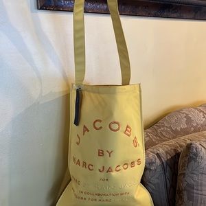 NEW Marc Jacobs Canvas Tote Bag— long straps allow for crossbody arrange…